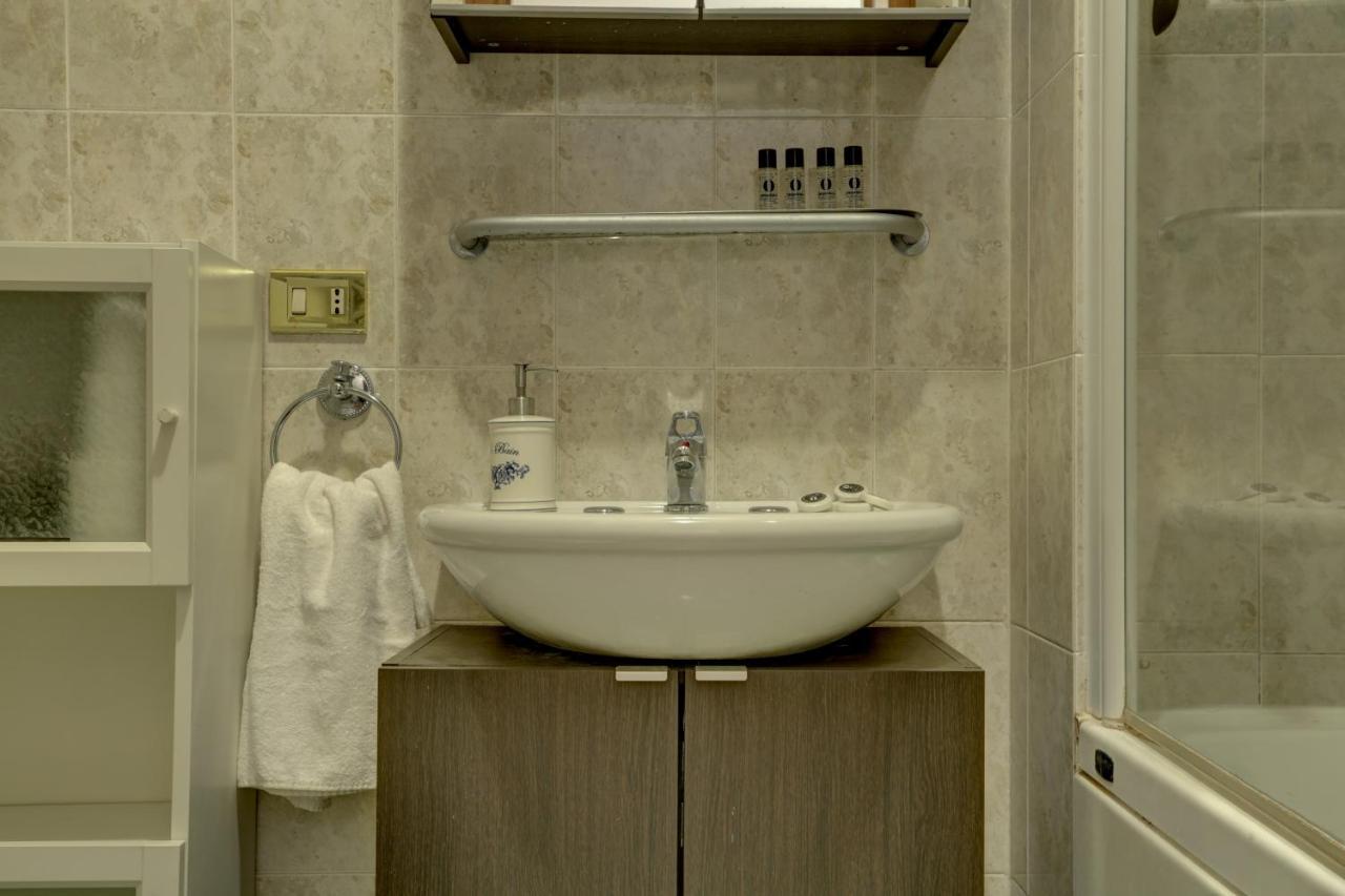 Colosseo Apt Mecenate 77 - Home And More Ρώμη Εξωτερικό φωτογραφία